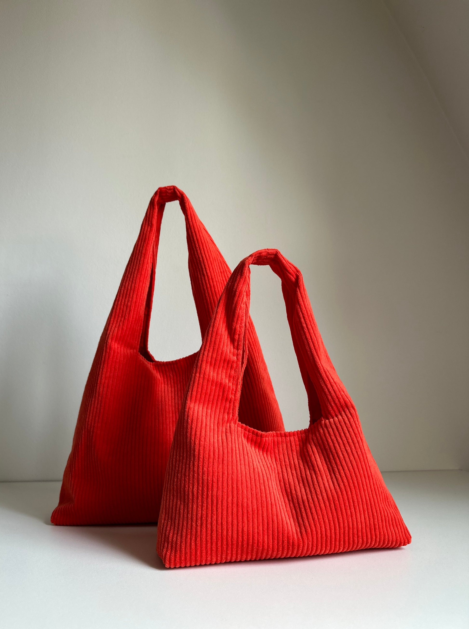 Marlisa Strauss Triangle Bag Cord Coral